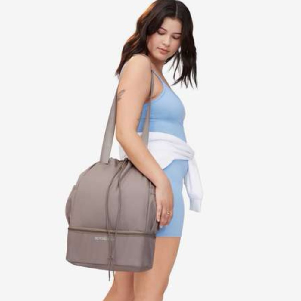 Beyond Yoga convertible gym bag